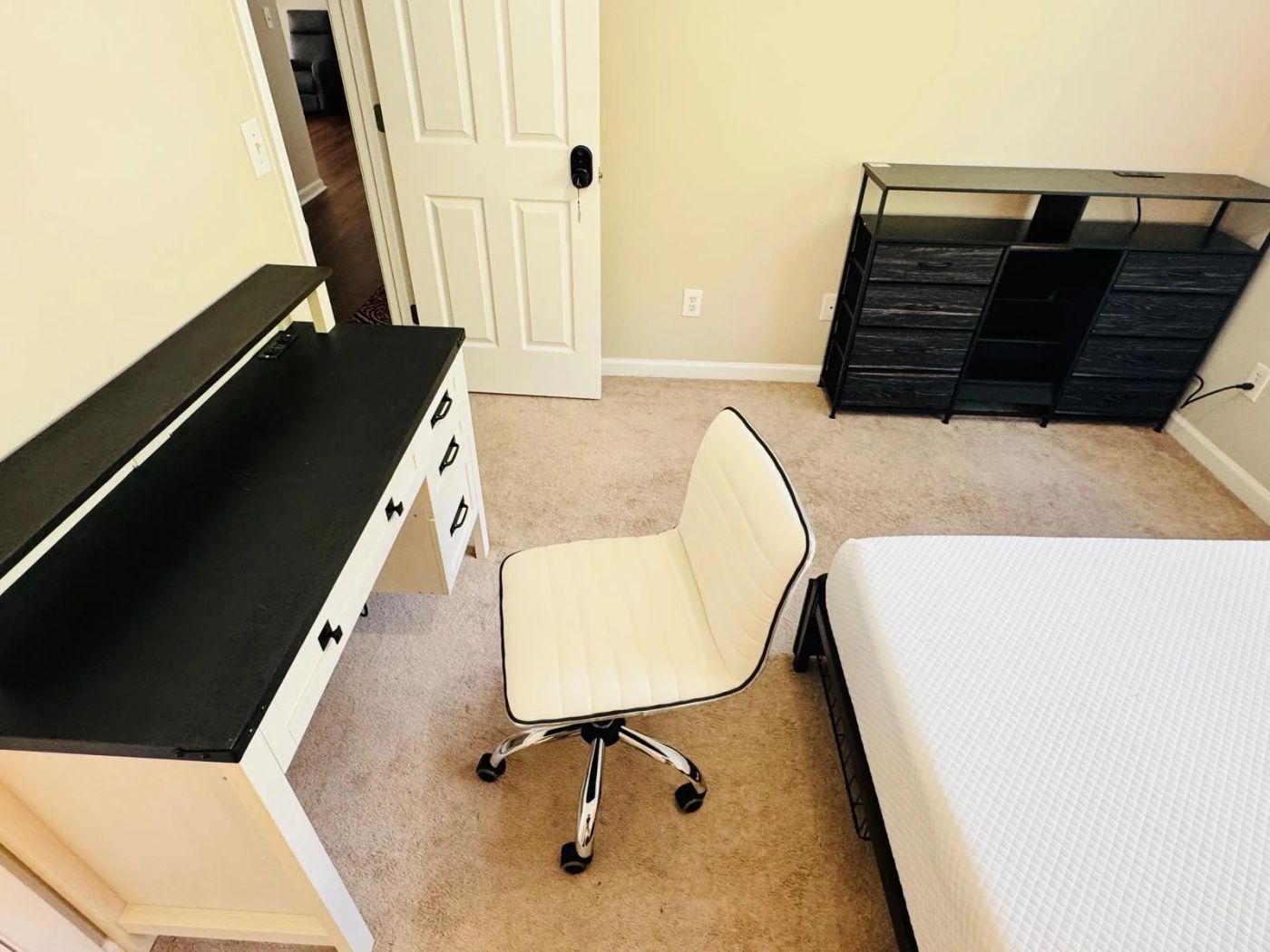 Desk and chair